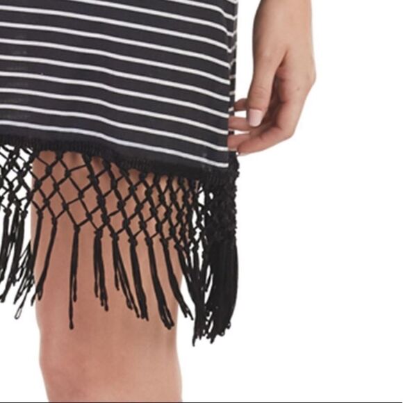 NWT Mud Pie Mae fringe cover up. Small - Picture 3 of 3